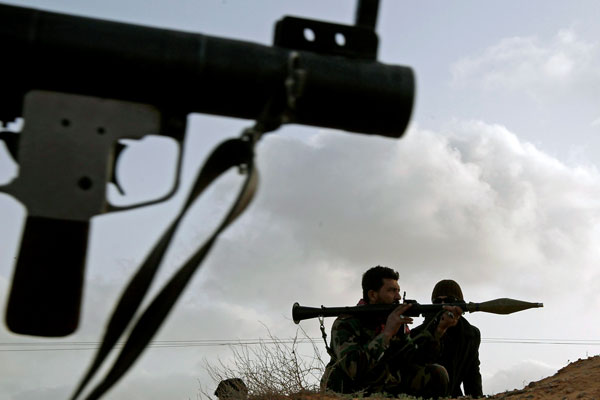 Muhalifler Esed'siz geçiş istedi