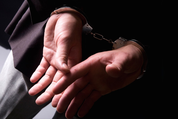 10 ilde 'paralel yapı' operasyonu