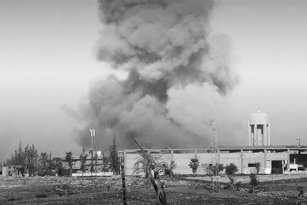 Rus uçakları muhaliflerin cephe hattını vurdu