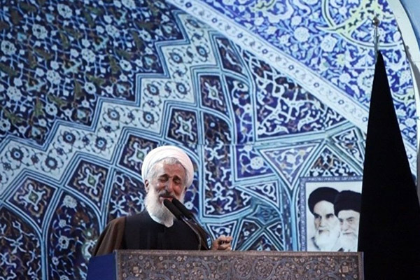 İran'daki camilerde Türkiye karşıtı hutbe