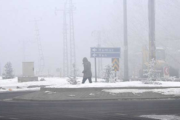 Ağrı eksi 21 dereceyi gördü
