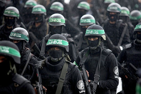 Esir İsrail askerinin annesinden kritik çağrı