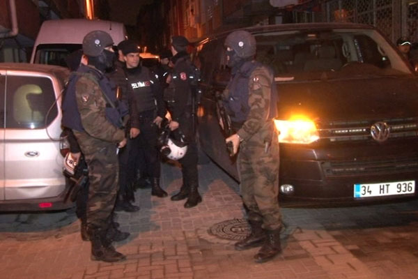 İstanbul'da hava destekli şafak operasyonu