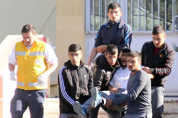 Lisede pompalı tüfekli kavga: 4 yaralı