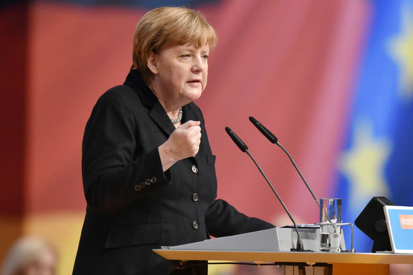 Merkel: Sığınmacı sayısını azaltacağız