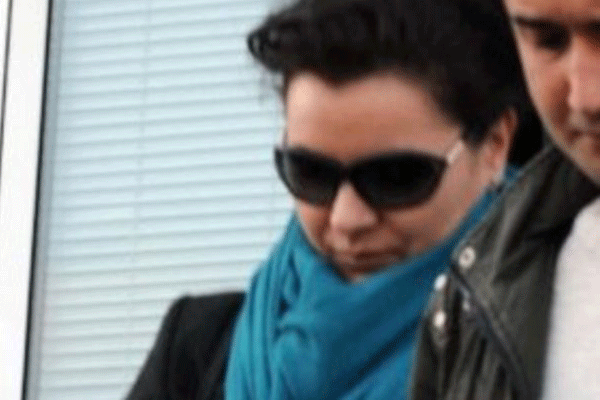 Konsolos eşine hapis