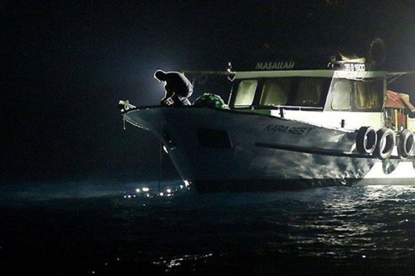 Balıkçılar çocuk cesetleri buldu