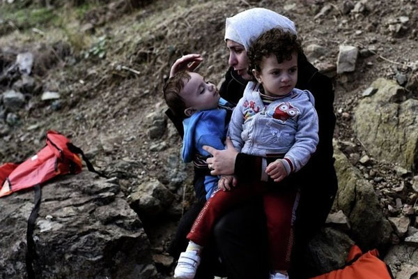 AB: Türkiye’deki Suriyelileri alın