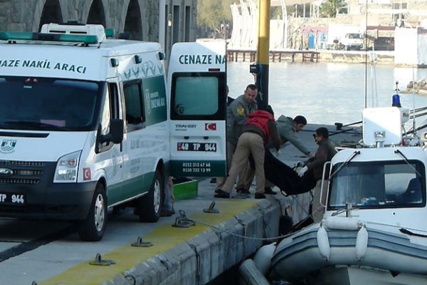 Ege'de yine mülteci faciası: 4 ölü
