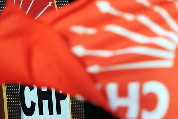 Osmaniye CHP'den 85 kişi istifa etti