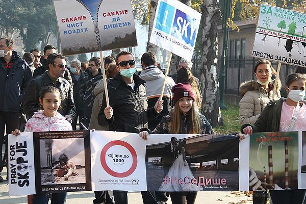 Makedonya'da hava kirliliği protestosu