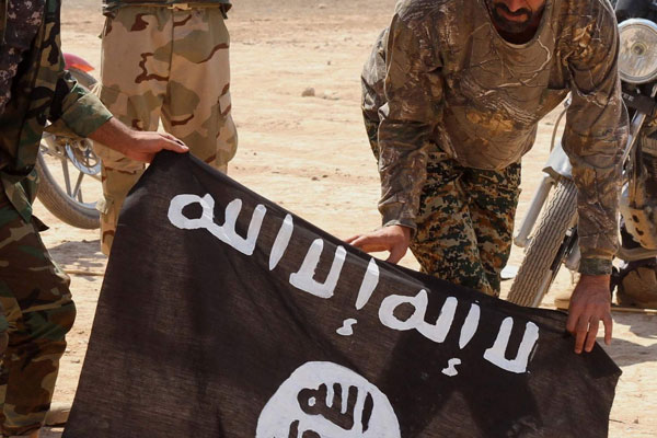 Irak ordusu IŞİD'e saldırıyor