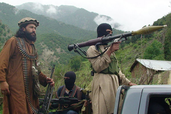 Afganistan'da 6 NATO askeri öldürüldü