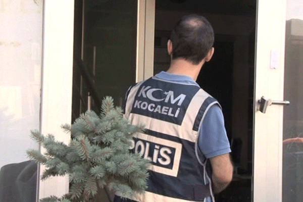 8 ilde ’paralel yapı’ operasyonu