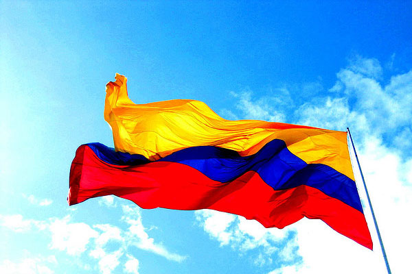 Kolombiya'dan 25 yıl sonra özür