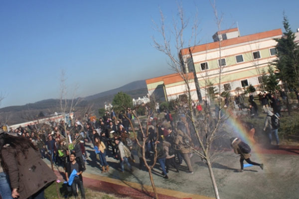 Kocaeli Üniversitesi'nde ’yaz okulu’ gerginliği