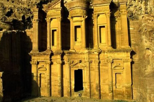 Çin yeraltı kenti kuruyor