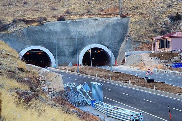 Karahan Tüneli'nde sona doğru