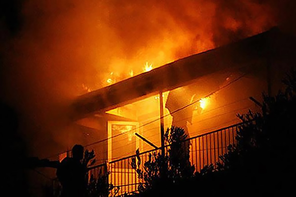 Suudi Arabistan'da hastane yangını: 25 ölü