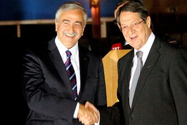 Kıbrıs'ta liderlerden ortak mesaj