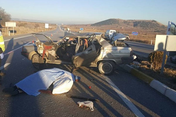 Manisa'da trafik kazası: 1 kişi öldü