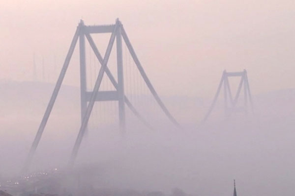 İstanbul güne sisle uyandı