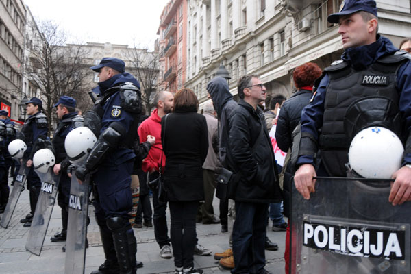 Sırbistan'da büyük yolsuzluk operasyonu