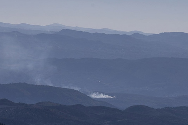 Türkmendağı'na top atışları yapılıyor