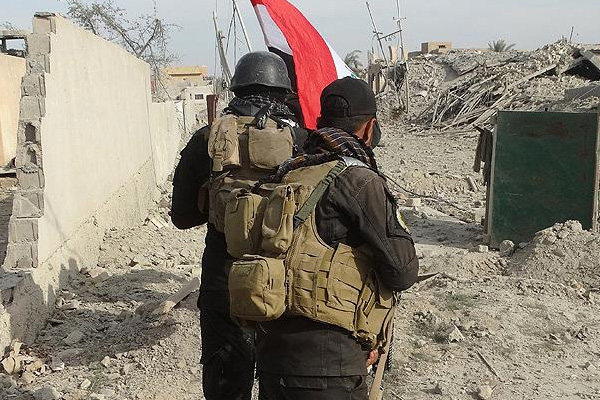 Ramadi Şii milislerin eline geçti