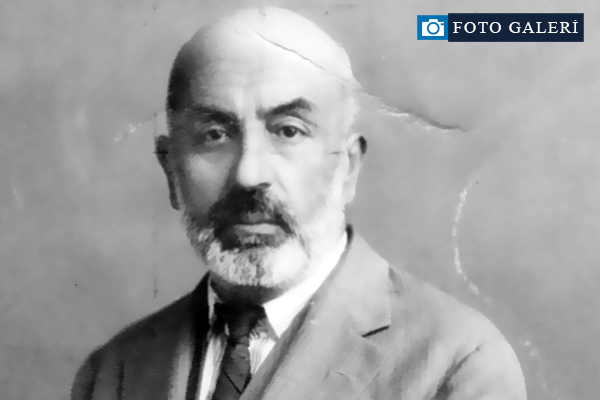 İstiklal şairi Mehmet Âkif