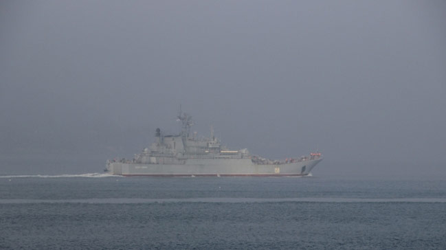 2 Rus gemisi Boğaz’dan geçti