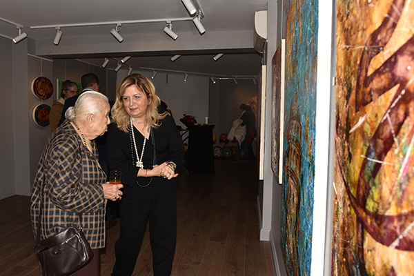 'Zaman Bükülmesi' sergisi açıldı