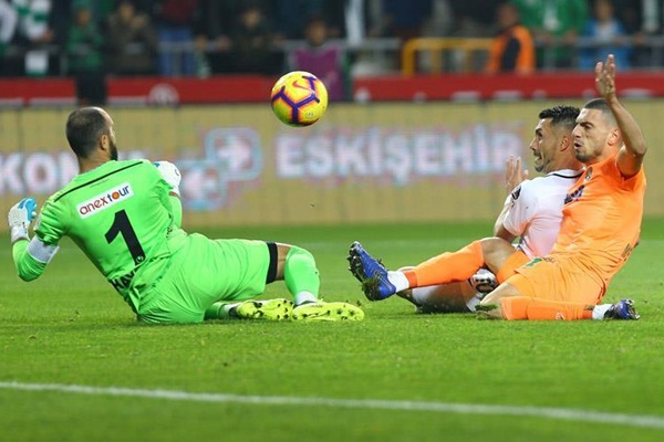 Konyaspor sahasında galip