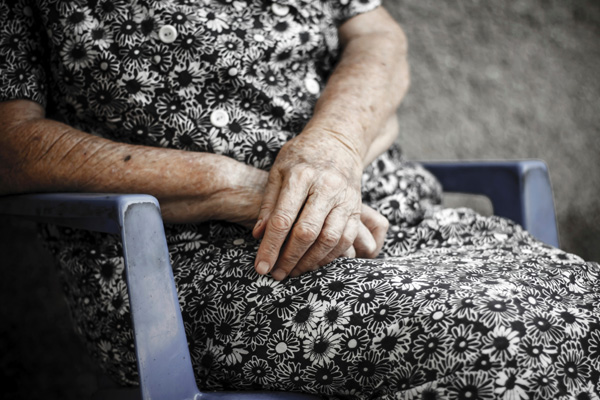 İtalya'da 'yaşlılık yaşı' 75'in üzerine çıkarıldı