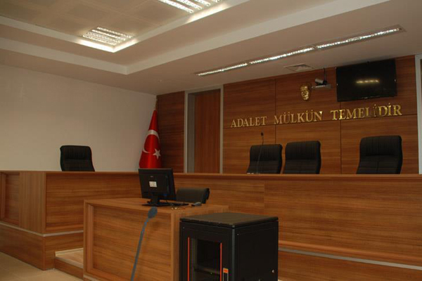 Eski Danıştay hakimine FETÖ üyeliğinden hapis