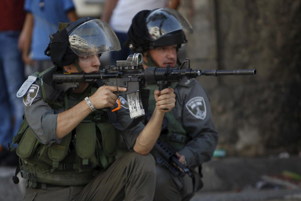 Filistinli bir sivil İsrail askerleri ile çıkan çatışmalarda şehit edildi