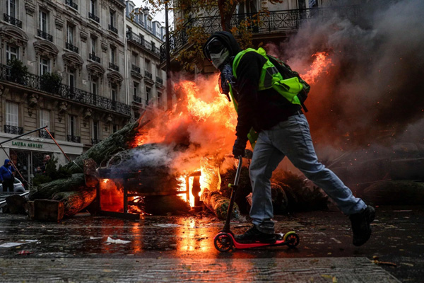 Fransa’dan bir geri adım daha: Varlık vergisi geri çekilecek