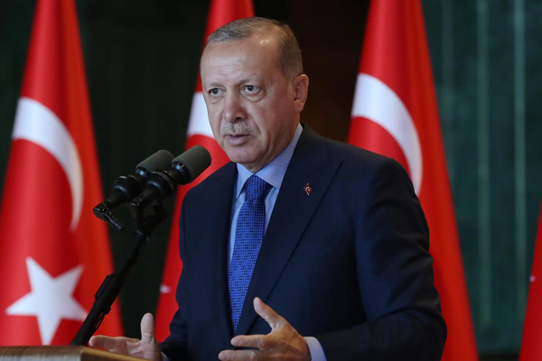 Erdoğan ekibiyle yerel seçim mesaisine girecek