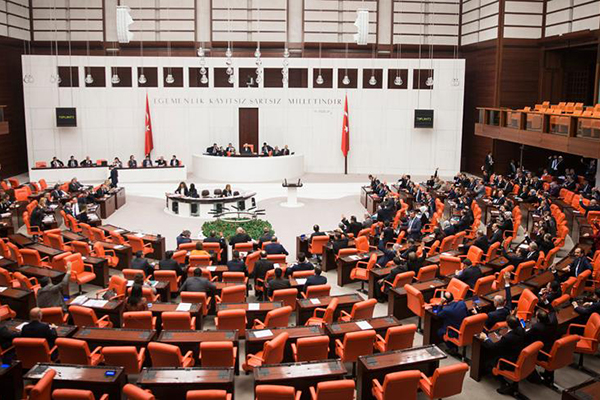 Abonelik sözleşmesine ilişkin teklif yasalaştı