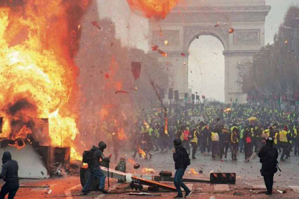 Cumartesi günü Paris'te hayat duracak