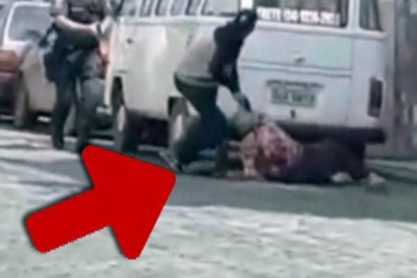 Polis rehineyi kurtarmak için hırsızı öldürdü