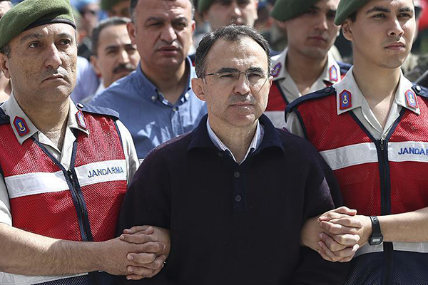 Darbe sanığı 2 tuğgeneral hakkında FETÖ itirafı