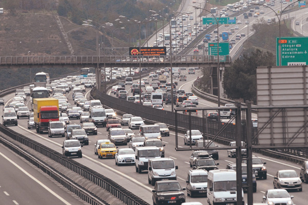 İstanbul'da bazı yollar trafiğe kapatılacak