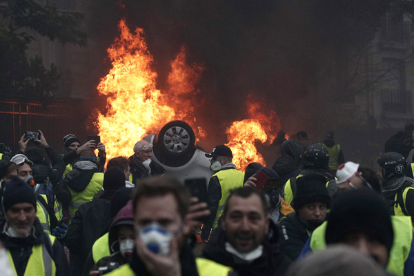 Fransa'da dünkü protestoların bilançosu