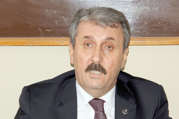 BBP lideri Destici: Sarı Yelekler'in en ön saflarında PKK’lılar var