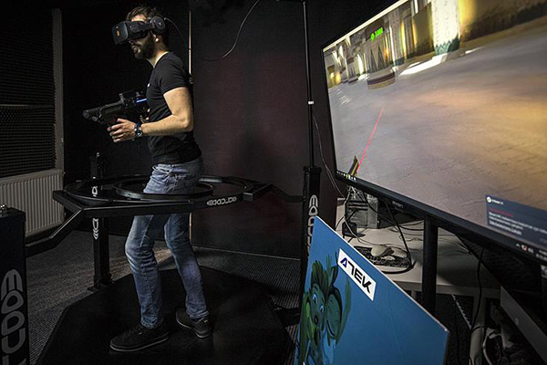 Sanal gerçeklik için yerli hareket platformu