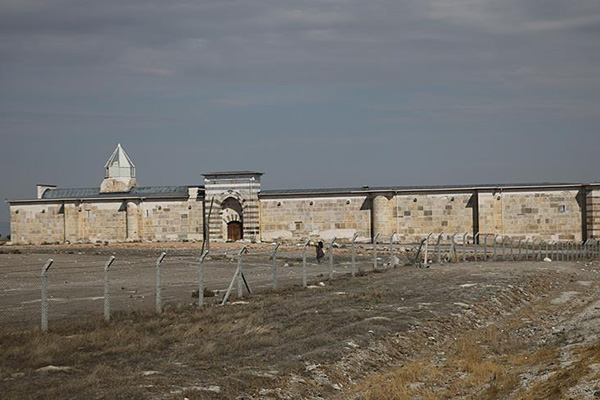 Zazadin Hanı ihtişamıyla konuklarını bekliyor