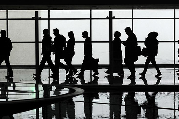 İstanbul havalimanları geçen yılın yolcusunu 11 ayda yakaladı