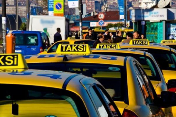 Turiste tacizle suçlanan taksici tahliye edildi