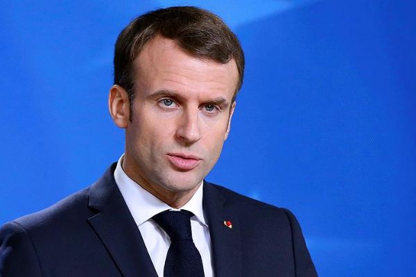 Macron geri adım attı